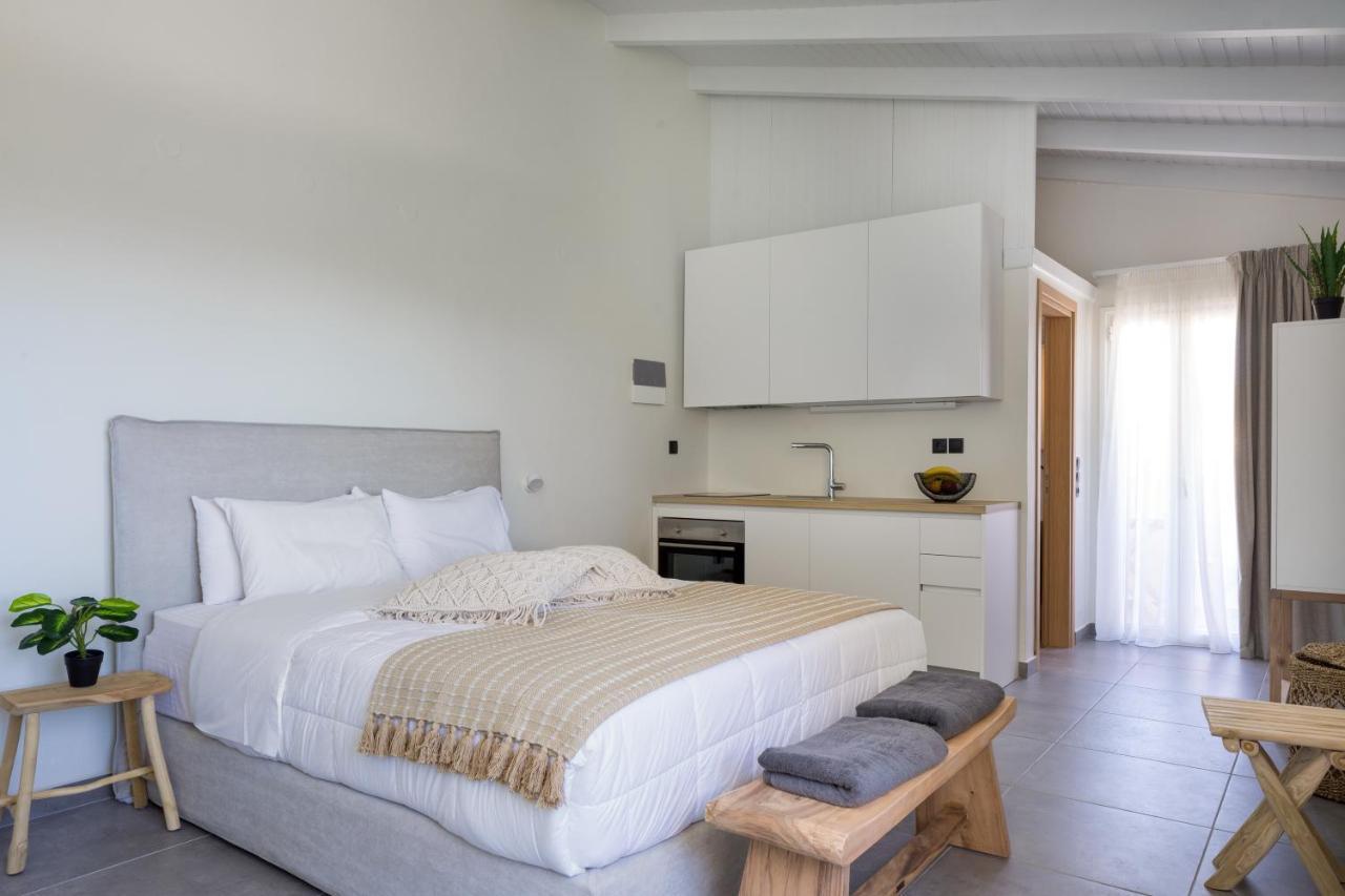 S U E N O - Studios And Apartments, With Shared Pool Kato Daratso Eksteriør billede